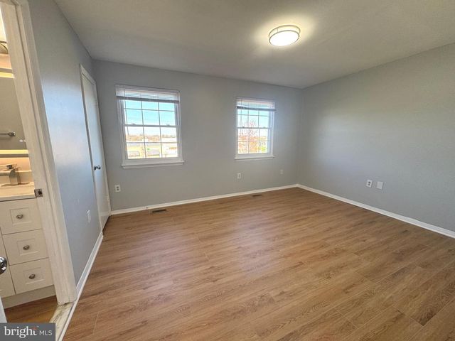 17 HOLLAND HILL, Catonsville, MD 21228