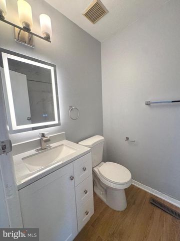 17 HOLLAND HILL, Catonsville, MD 21228