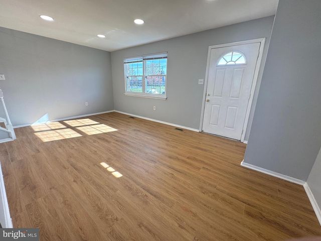 17 HOLLAND HILL, Catonsville, MD 21228