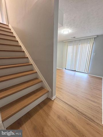 17 HOLLAND HILL, Catonsville, MD 21228