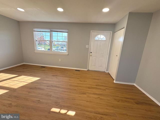 17 HOLLAND HILL, Catonsville, MD 21228