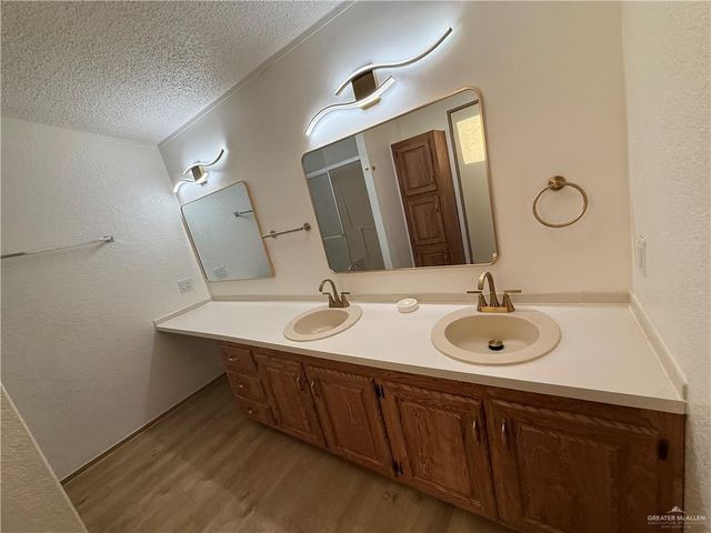 9401 N 10th Street 3, Mcallen, TX 78504