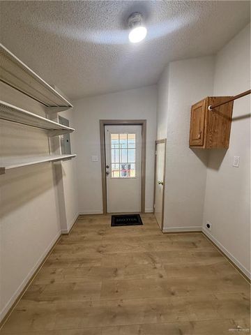 9401 N 10th Street 3, Mcallen, TX 78504