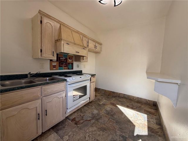 9401 N 10th Street 3, Mcallen, TX 78504