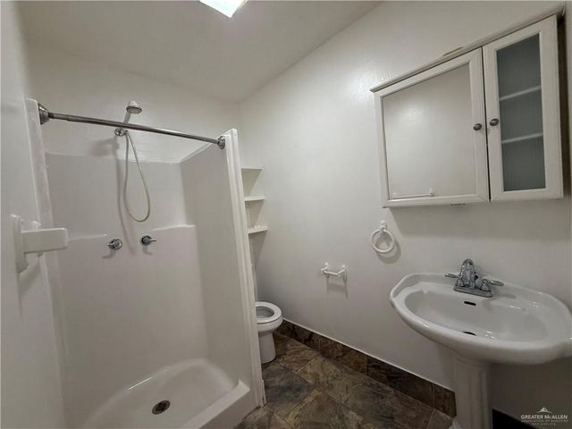 9401 N 10th Street 3, Mcallen, TX 78504