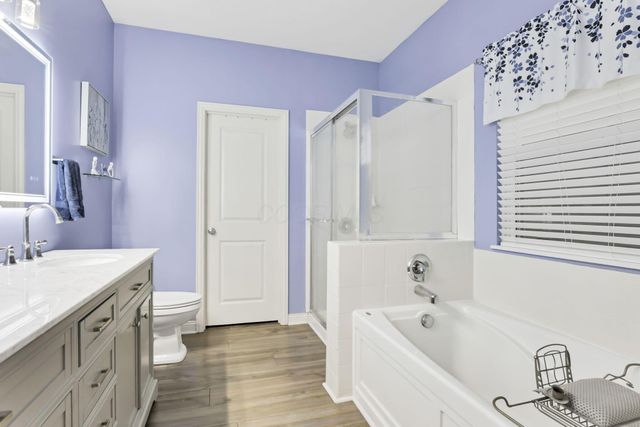 4544 Snowy Meadow Drive, Grove City, OH 43123