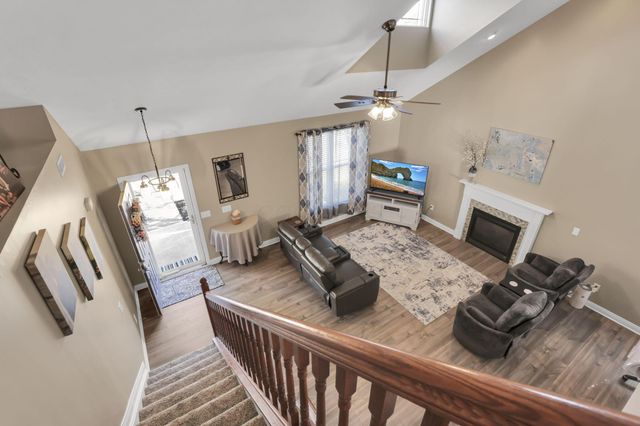 4544 Snowy Meadow Drive, Grove City, OH 43123