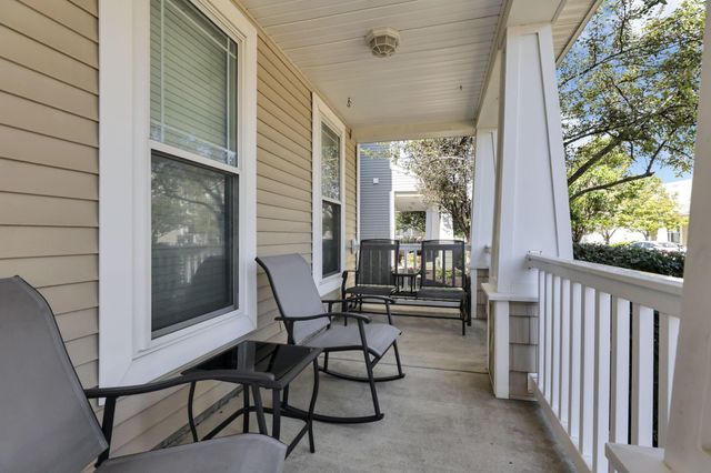 4544 Snowy Meadow Drive, Grove City, OH 43123
