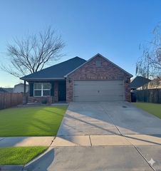 2120 Talia Trail, Siloam Springs, AR 72761