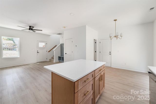 606 6th Street Court NW, Hickory, NC 28613