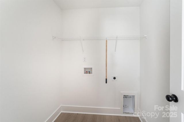 606 6th Street Court NW, Hickory, NC 28613