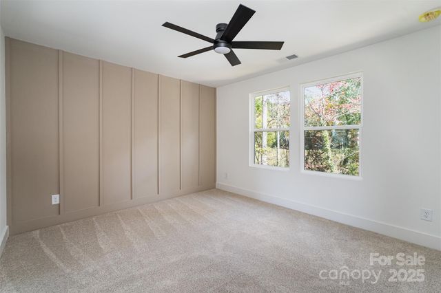 606 6th Street Court NW, Hickory, NC 28613