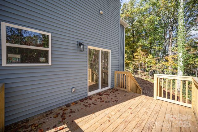 606 6th Street Court NW, Hickory, NC 28613