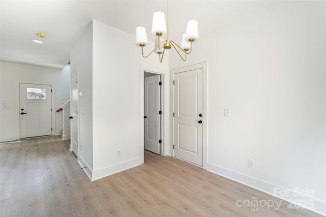 606 6th Street Court NW, Hickory, NC 28613