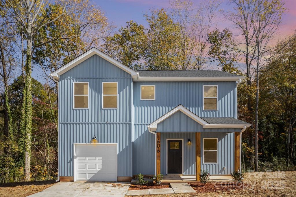 606 6th Street Court NW, Hickory, NC 28613