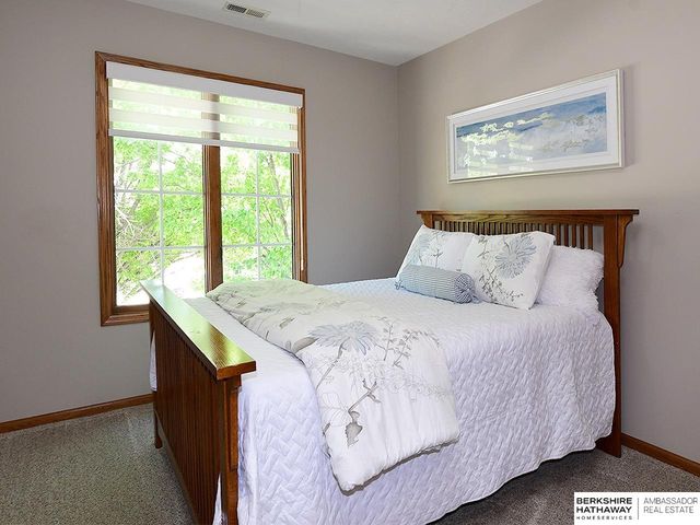 1620 S 179th Avenue, Omaha, NE 68130