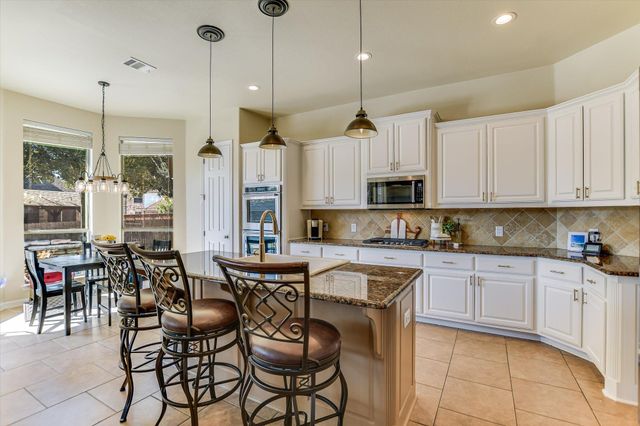 813 Folsom CV, Round Rock, TX 78681