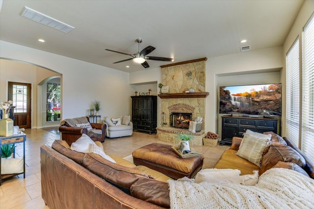 813 Folsom CV, Round Rock, TX 78681