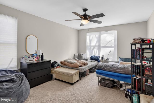 3037 HARBOUR DR, Palmyra, NJ 08065