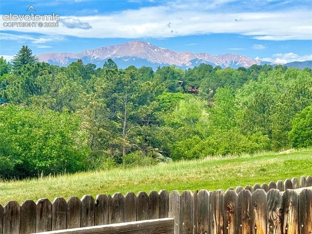 6712 Mountain Top Lane, Colorado Springs, CO 80919