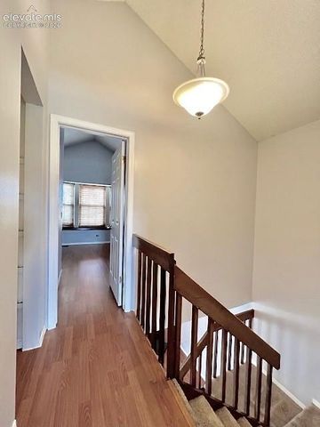 6712 Mountain Top Lane, Colorado Springs, CO 80919