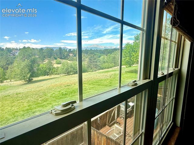 6712 Mountain Top Lane, Colorado Springs, CO 80919