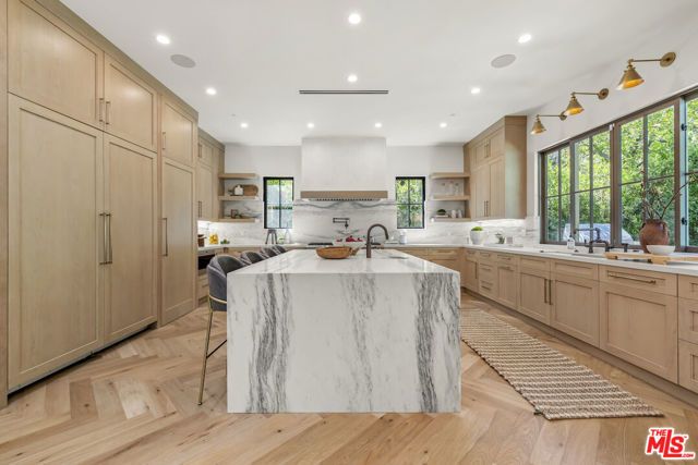 12527 Huston Street, Valley Village, CA 91607