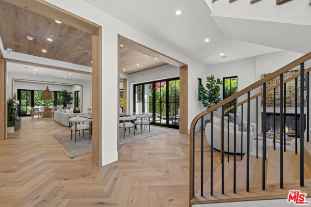 12527 Huston Street, Valley Village, CA 91607