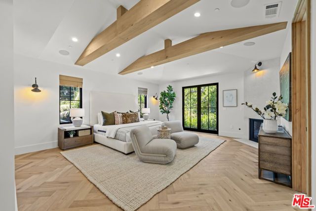 12527 Huston Street, Valley Village, CA 91607