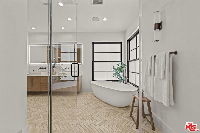 12527 Huston Street, Valley Village, CA 91607