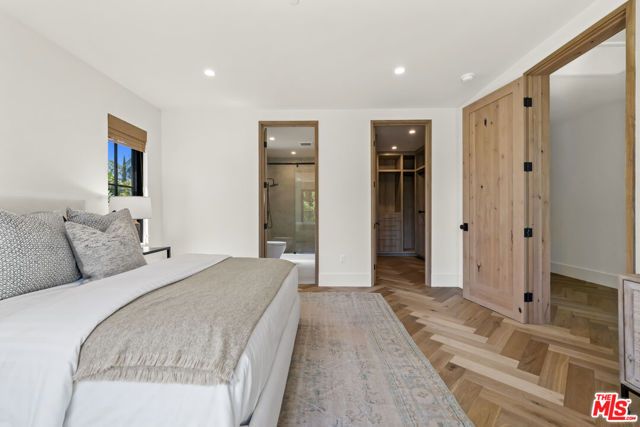 12527 Huston Street, Valley Village, CA 91607