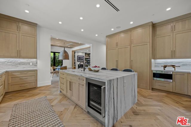 12527 Huston Street, Valley Village, CA 91607