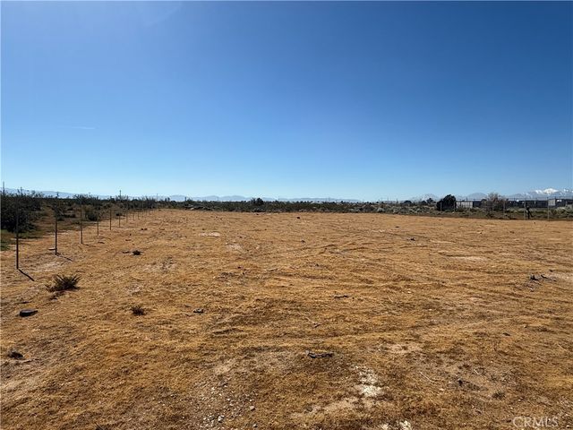 1 Lemon, Hesperia, CA 92345