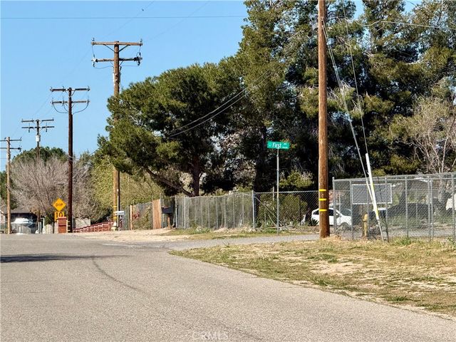 1 Lemon, Hesperia, CA 92345