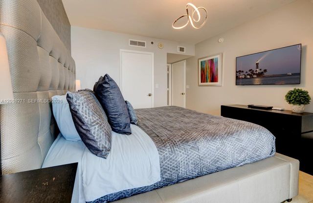 1830 S Ocean Dr 4903, Hallandale Beach, FL 33009