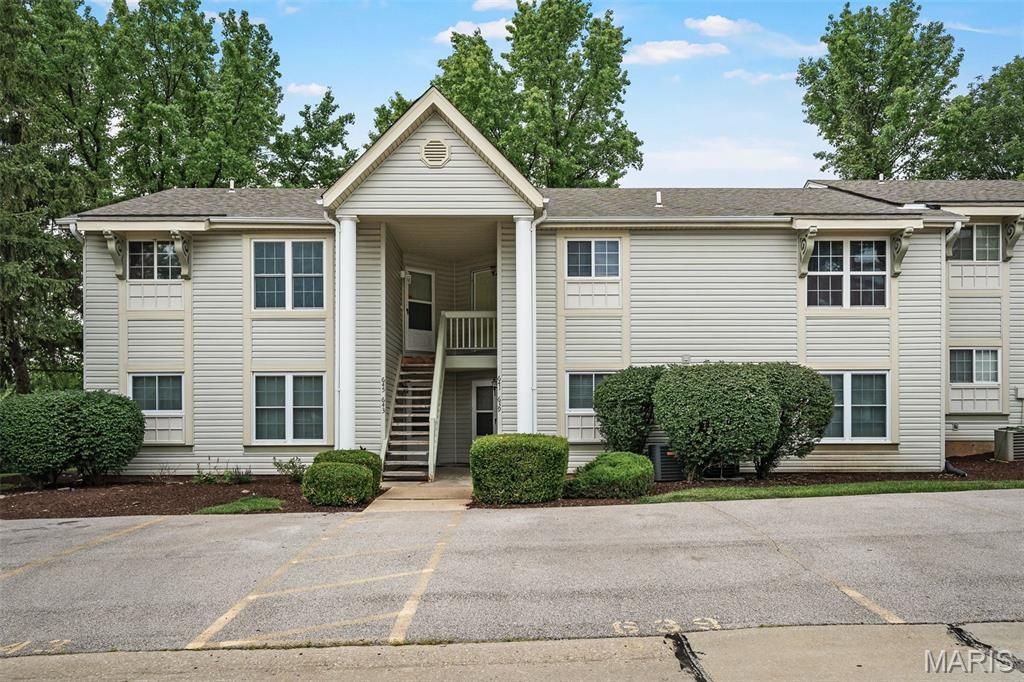 645 Sugar Trail Court 5, St Peters, MO 63376