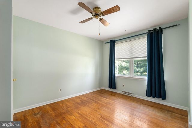56 HIGHLAND AVE, Elkton, MD 21921