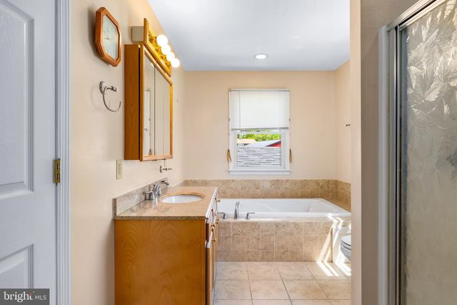 56 HIGHLAND AVE, Elkton, MD 21921