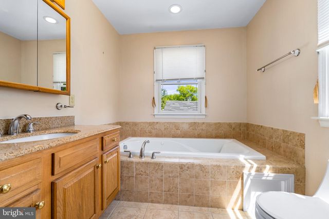 56 HIGHLAND AVE, Elkton, MD 21921