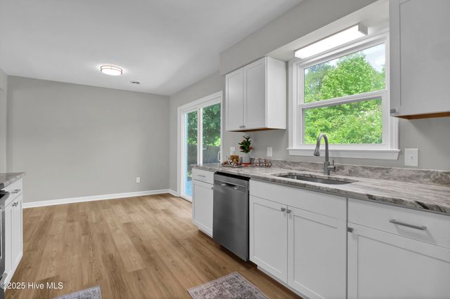 410 Millhouse Road, Castle Hayne, NC 28429