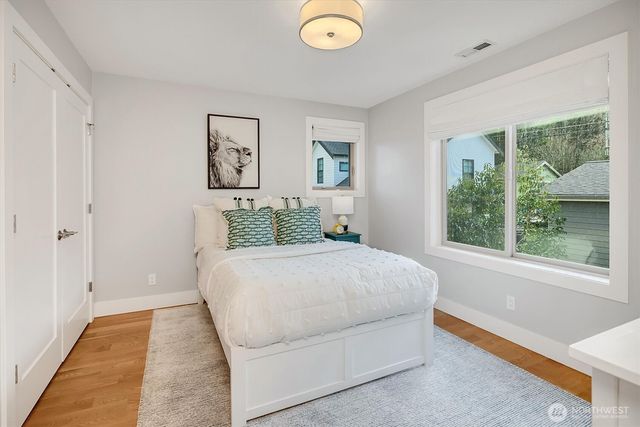 3629 35th Avenue W, Seattle, WA 98199