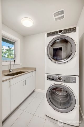 3629 35th Avenue W, Seattle, WA 98199