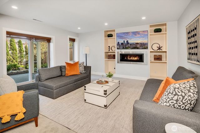 3629 35th Avenue W, Seattle, WA 98199