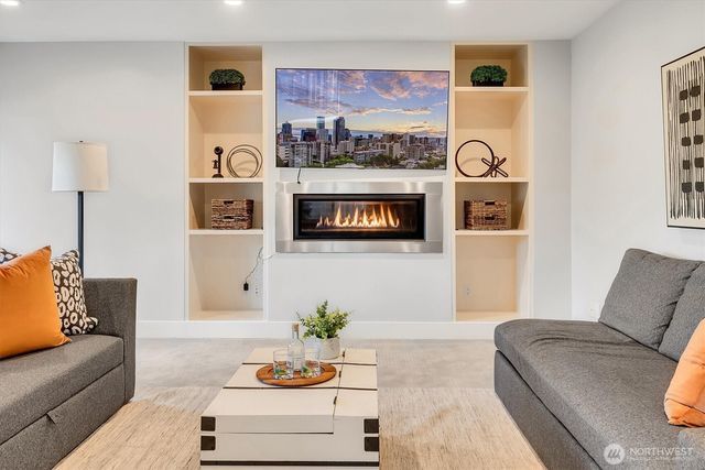 3629 35th Avenue W, Seattle, WA 98199