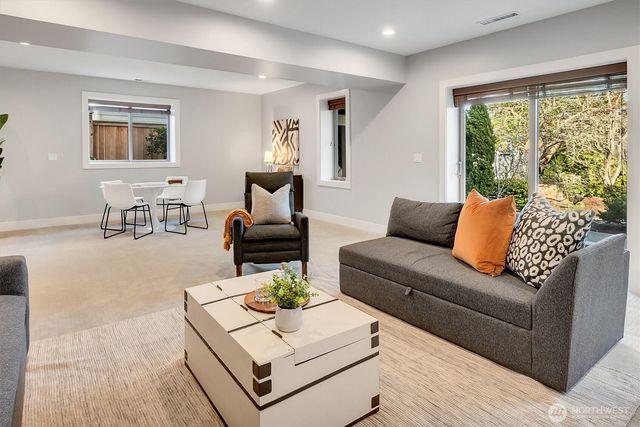 3629 35th Avenue W, Seattle, WA 98199