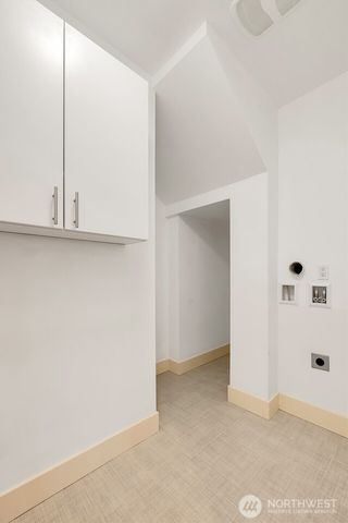 3629 35th Avenue W, Seattle, WA 98199