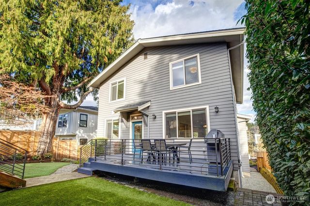 3629 35th Avenue W, Seattle, WA 98199