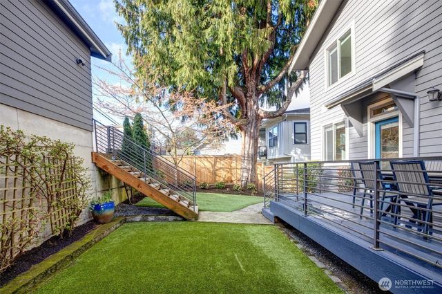 3629 35th Avenue W, Seattle, WA 98199