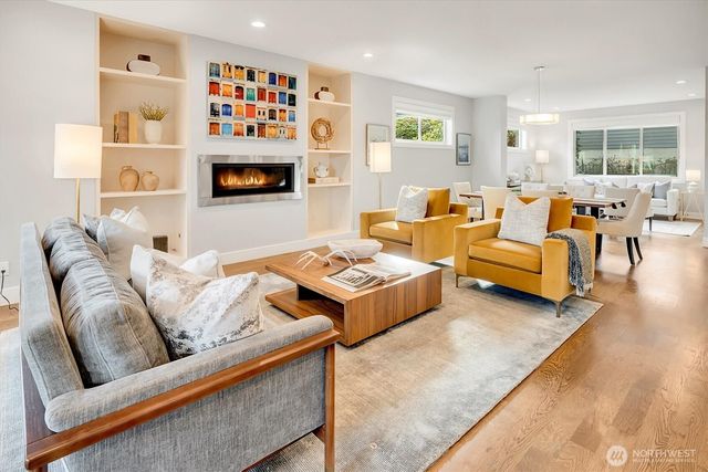 3629 35th Avenue W, Seattle, WA 98199