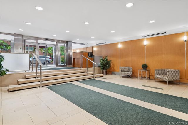 110-20 71st Road 707, Forest Hills, NY 11375